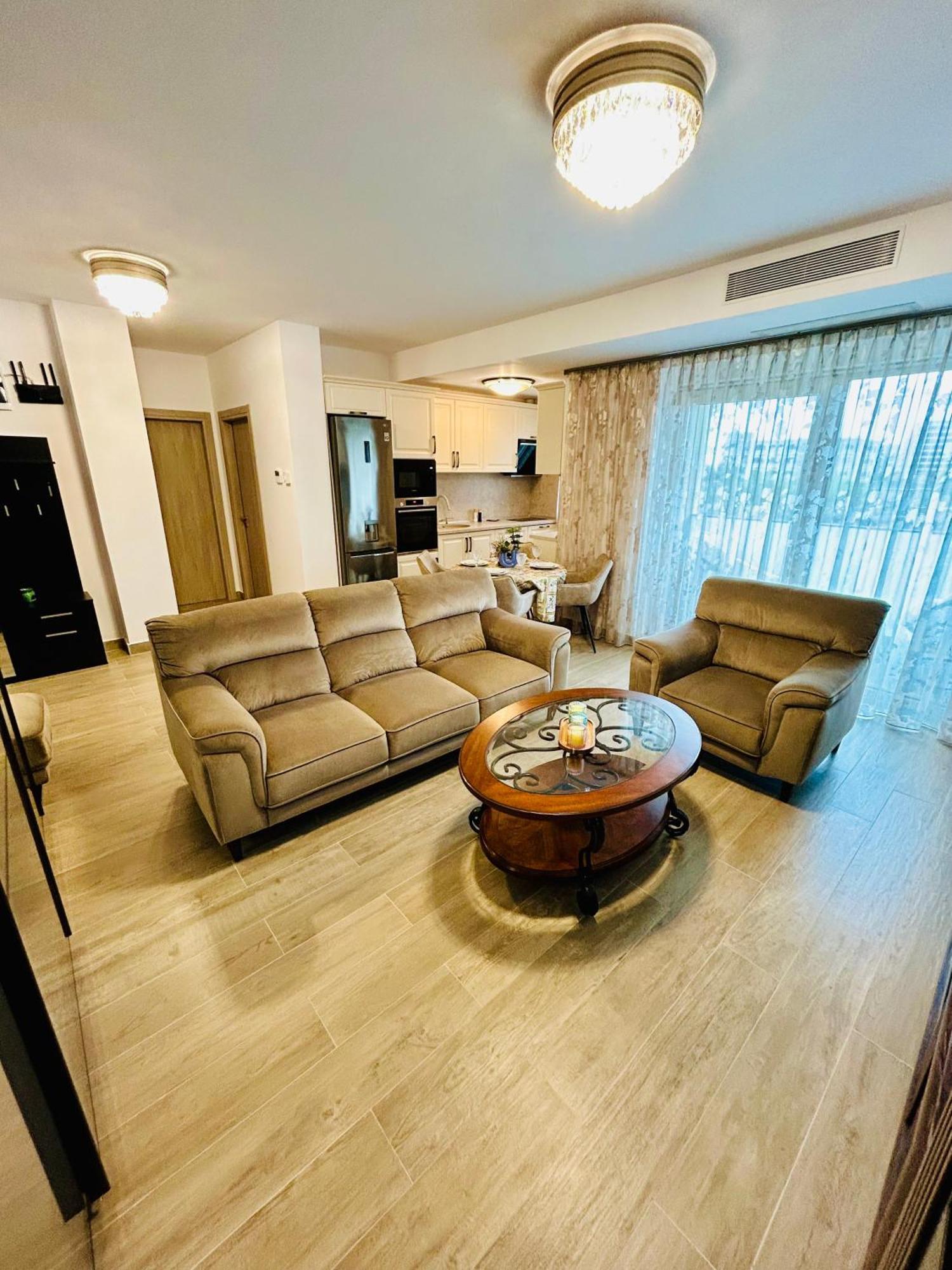 Ferienwohnung Dis Mamaia Nord Constanţa Exterior foto
