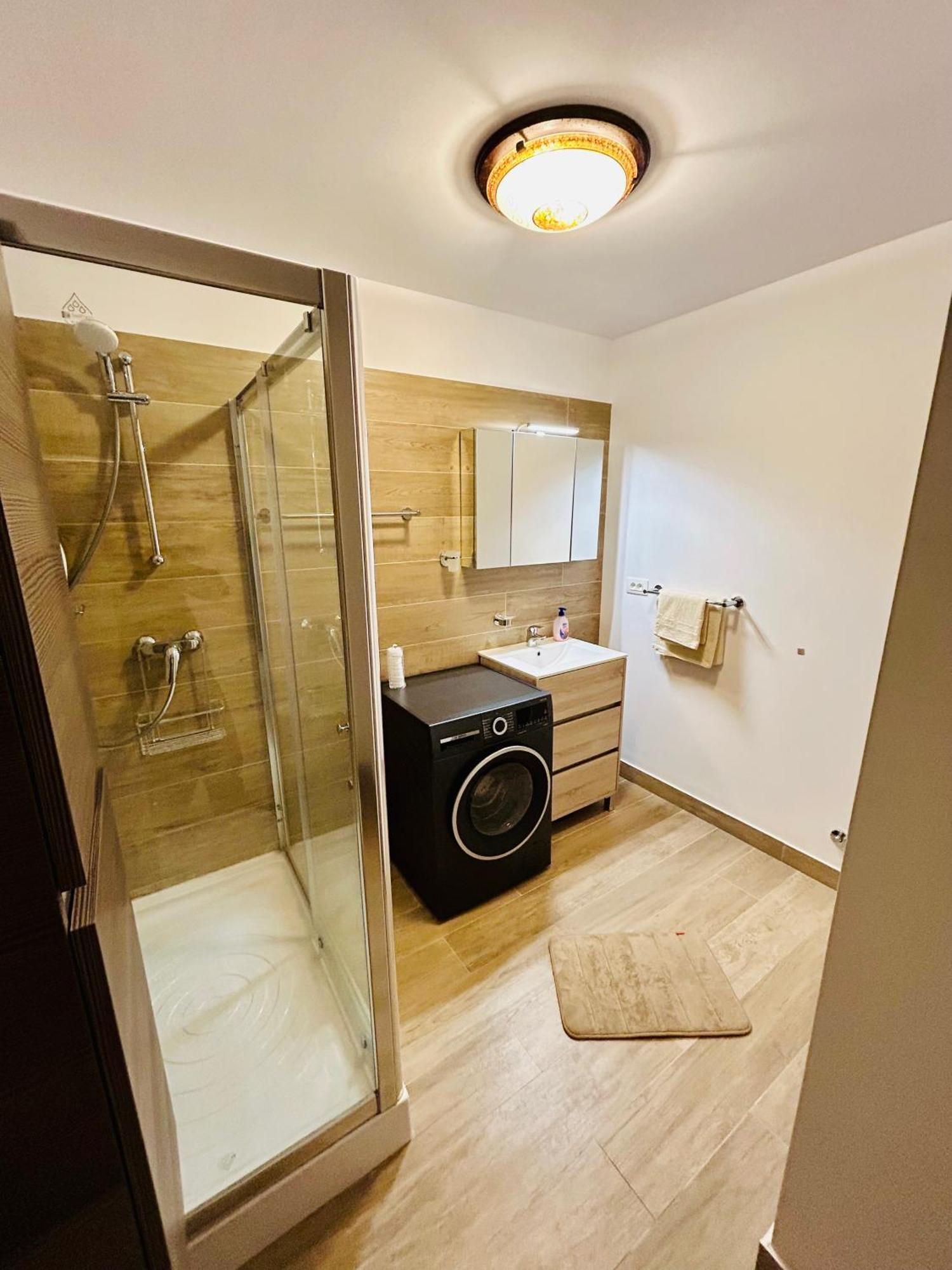 Ferienwohnung Dis Mamaia Nord Constanţa Exterior foto